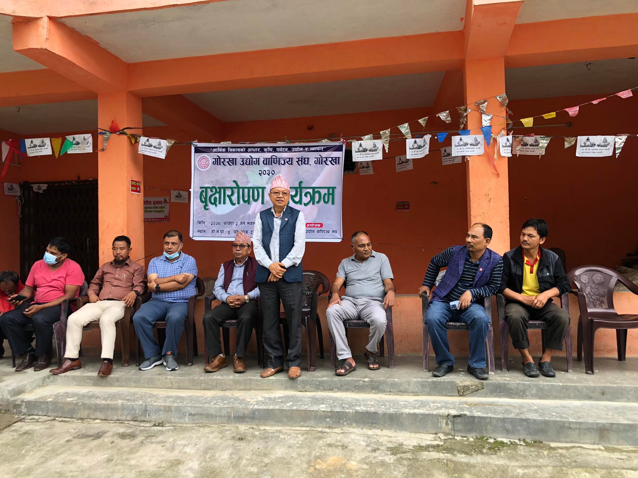 पदेलथोकमा वृक्षारोपण