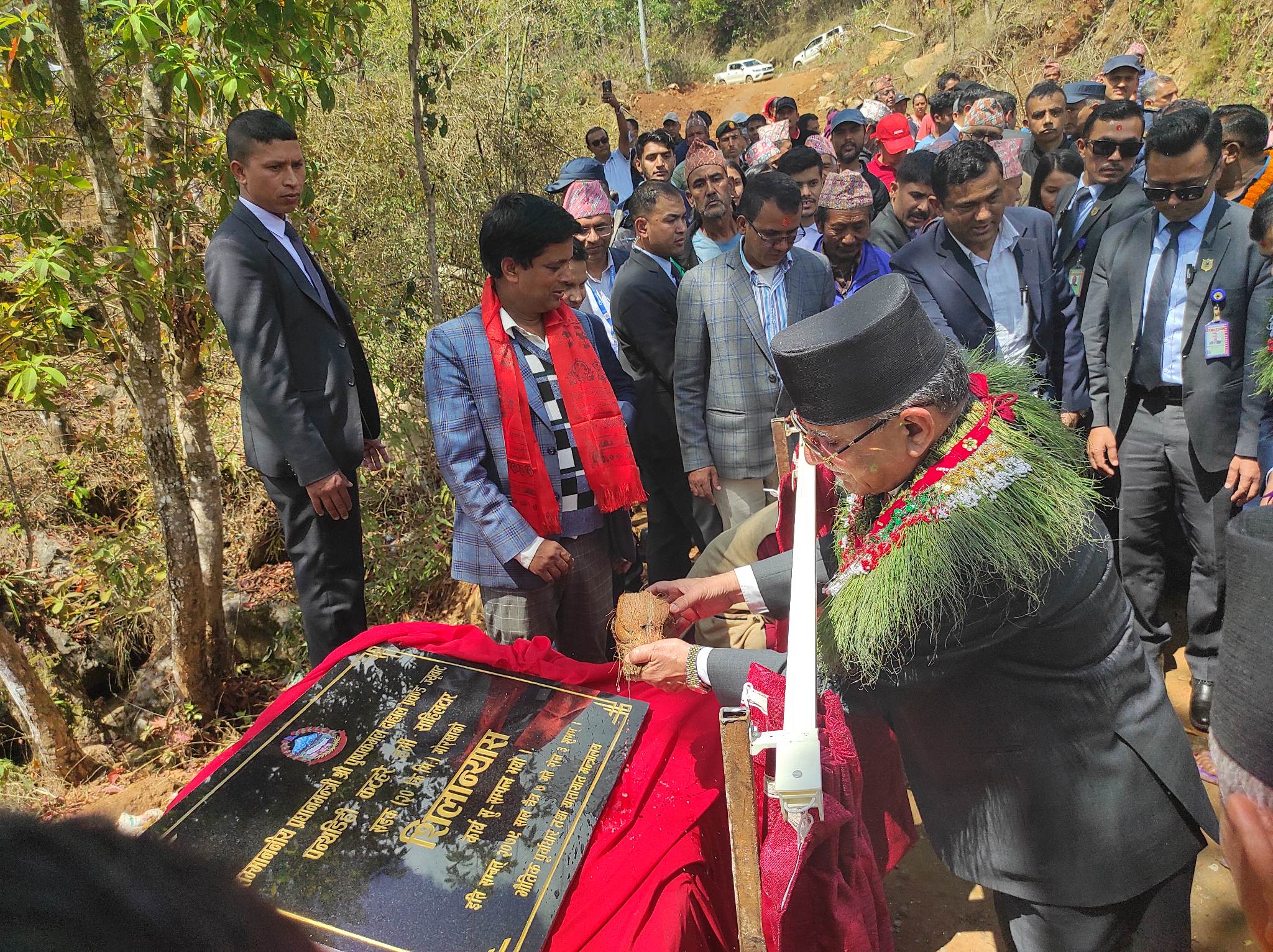 पन्थडिही–कटहरे–हर्मी–साहिलटार सडकको शिलान्यास