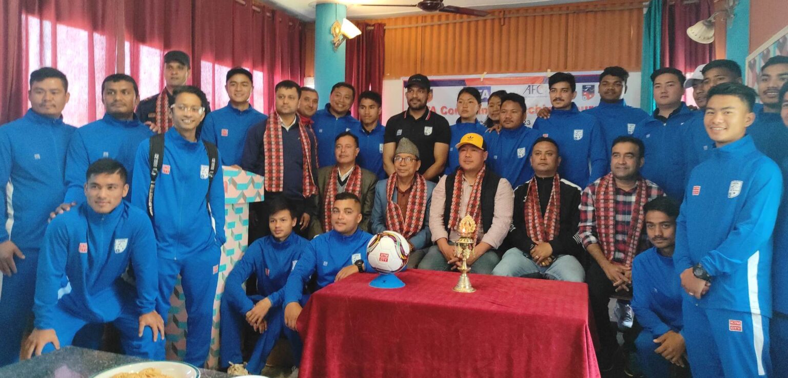 फुटवल प्रशिक्षक तालिम शुरु