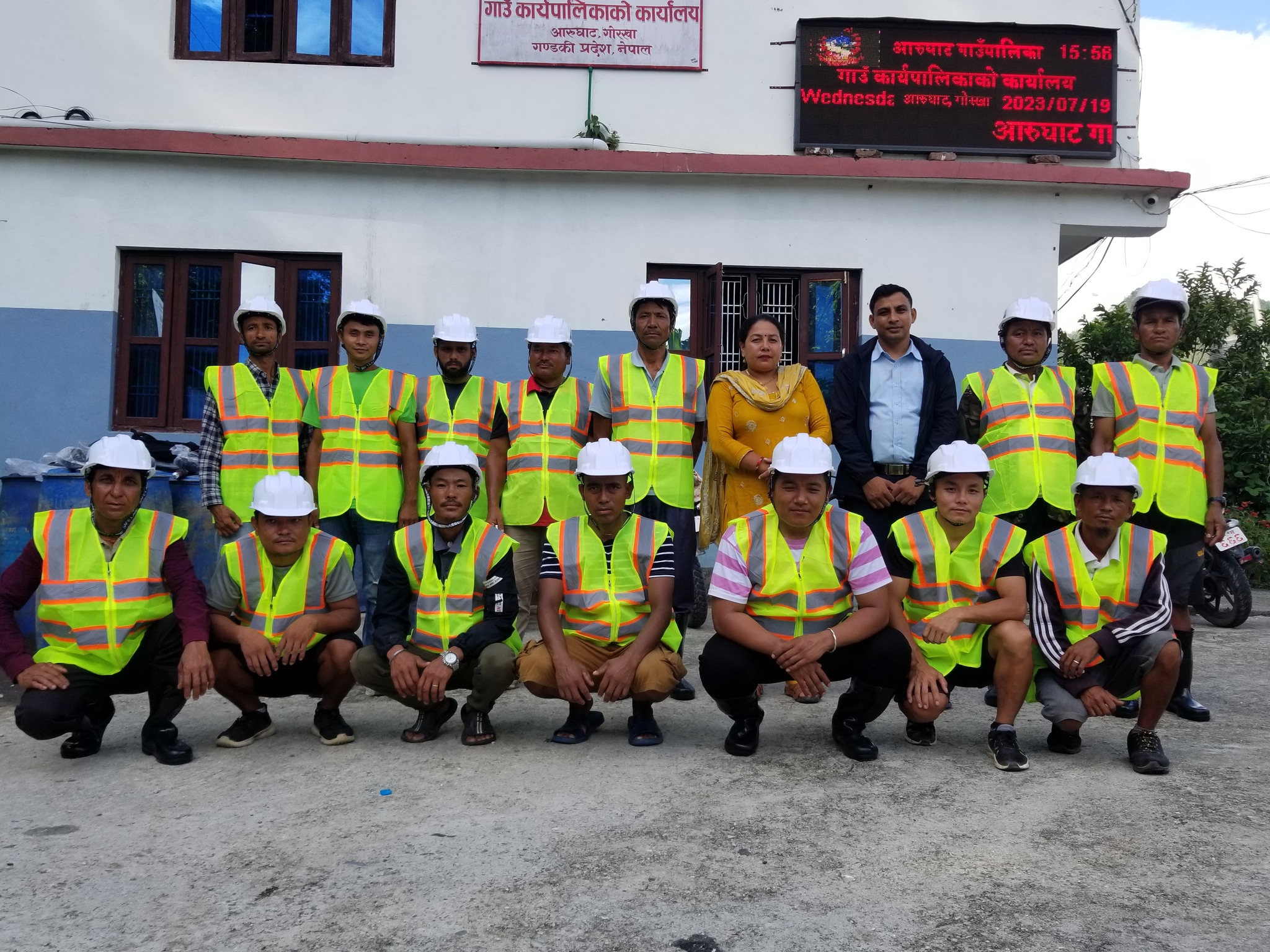 सडक मर्मतका लागि आरुघाट गाउँपालिकाले राख्यो हेरालु