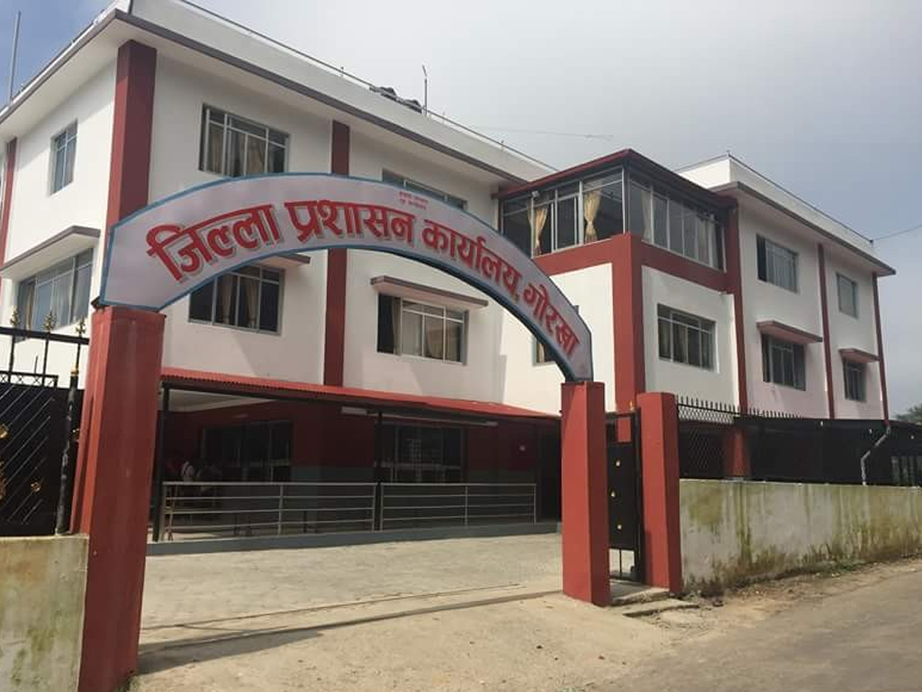 प्रशासनमा राहदानी बनाउने सेवाग्राही धेरै