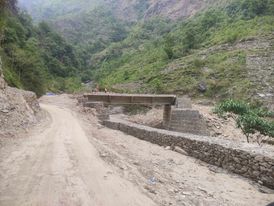 अजुवा खोला मोटरेवल पुलको ८५ प्रतिशत काम सकियो