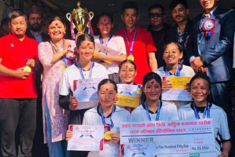 आंगिक क्याम्पस छात्रा भलिवल प्रतियोगीतामा धौलागिरी वहुमुखी क्याम्पस पहिलो