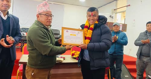 शहिद लखन गाउँपालिका द्धारा राष्ट्रिय खेलाडीलाई सम्मान
